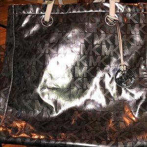 Micheal Kors Toe Bag